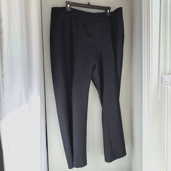 Chico’s 3 (SZ 16-18) Short Black Flat Front Pants Polyester Rayon Spandex Blend - Picture 6 of 8